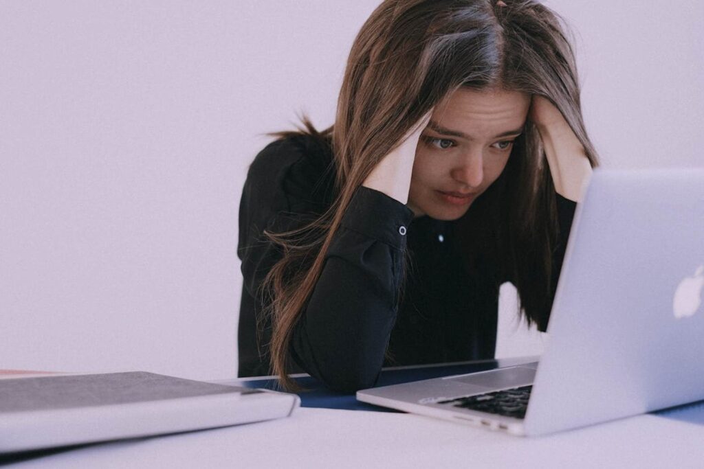 How to Break Job Trauma Patterns and Move Forward